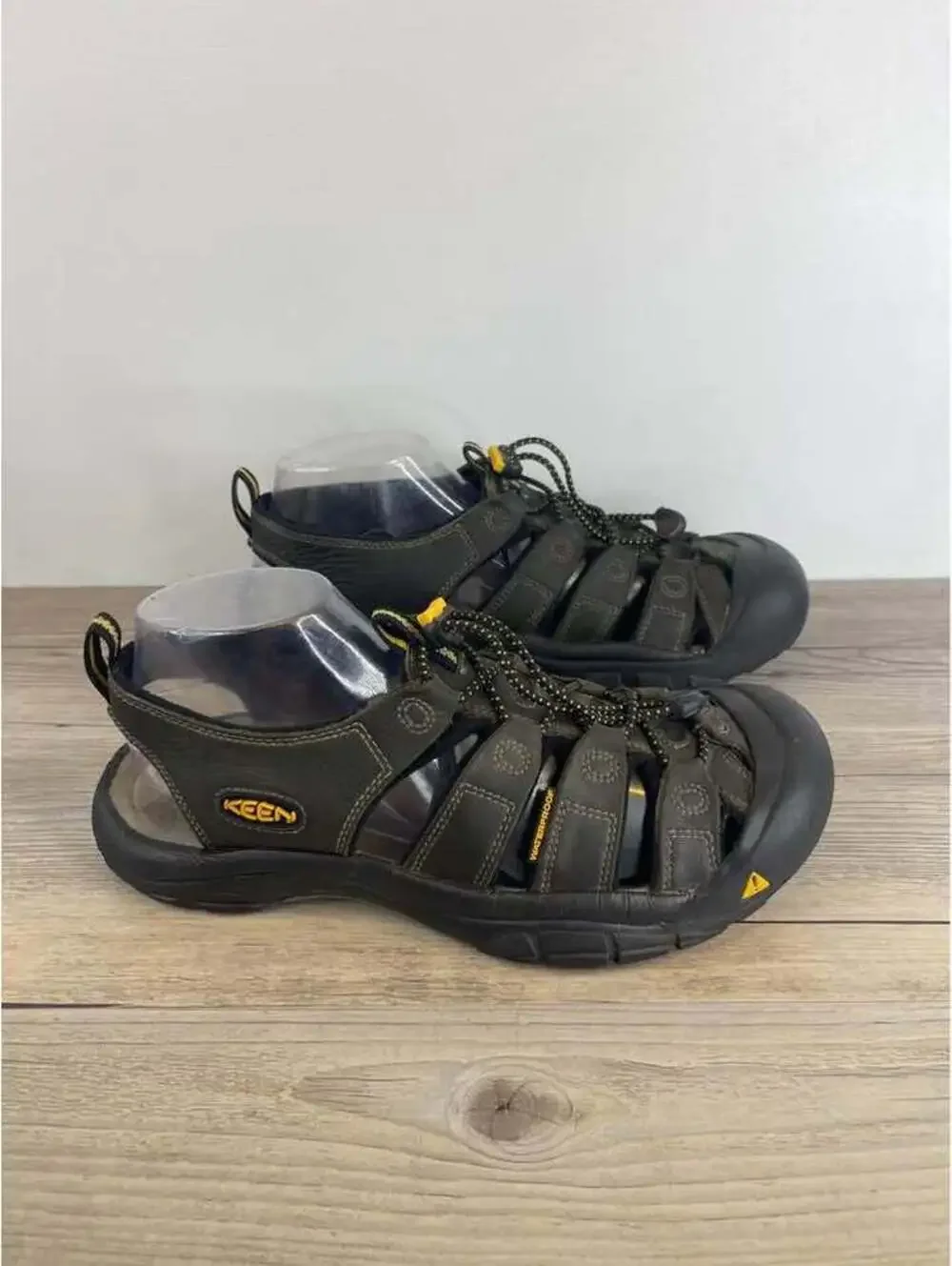 KEEN Newport H2 Waterproof Sandals Men's Size 10